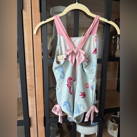 TBBC One Piece swimsuit girls laguna beach seahorse bows print criss cross - Picture 8 of 10